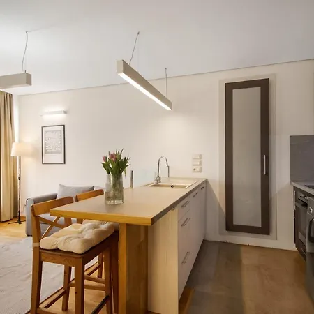 Deluxe Studentski Grad